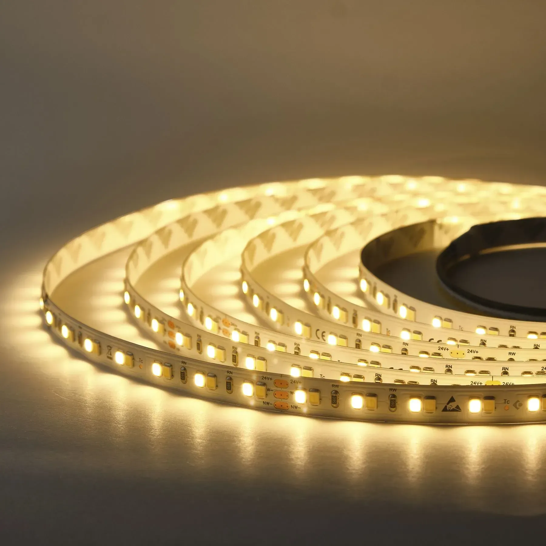 Taśma LED 140-2835-24V-IP20 17,1W 1710Lm 2700/6000K 5m