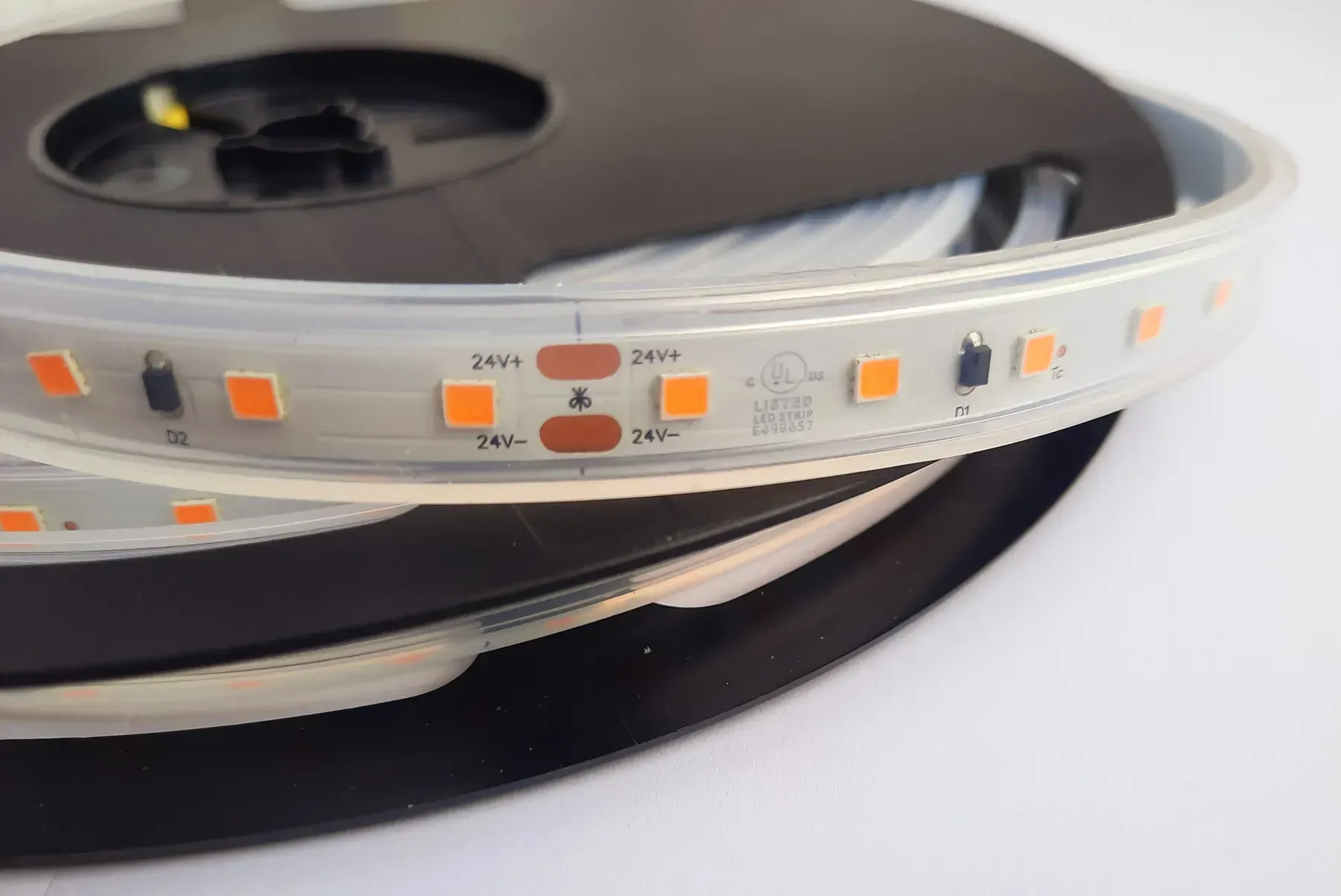 Taśma LED żaroodporna 80-3030-24V-IP65 4,8W 607Lm ciepła biel 2700K 5m