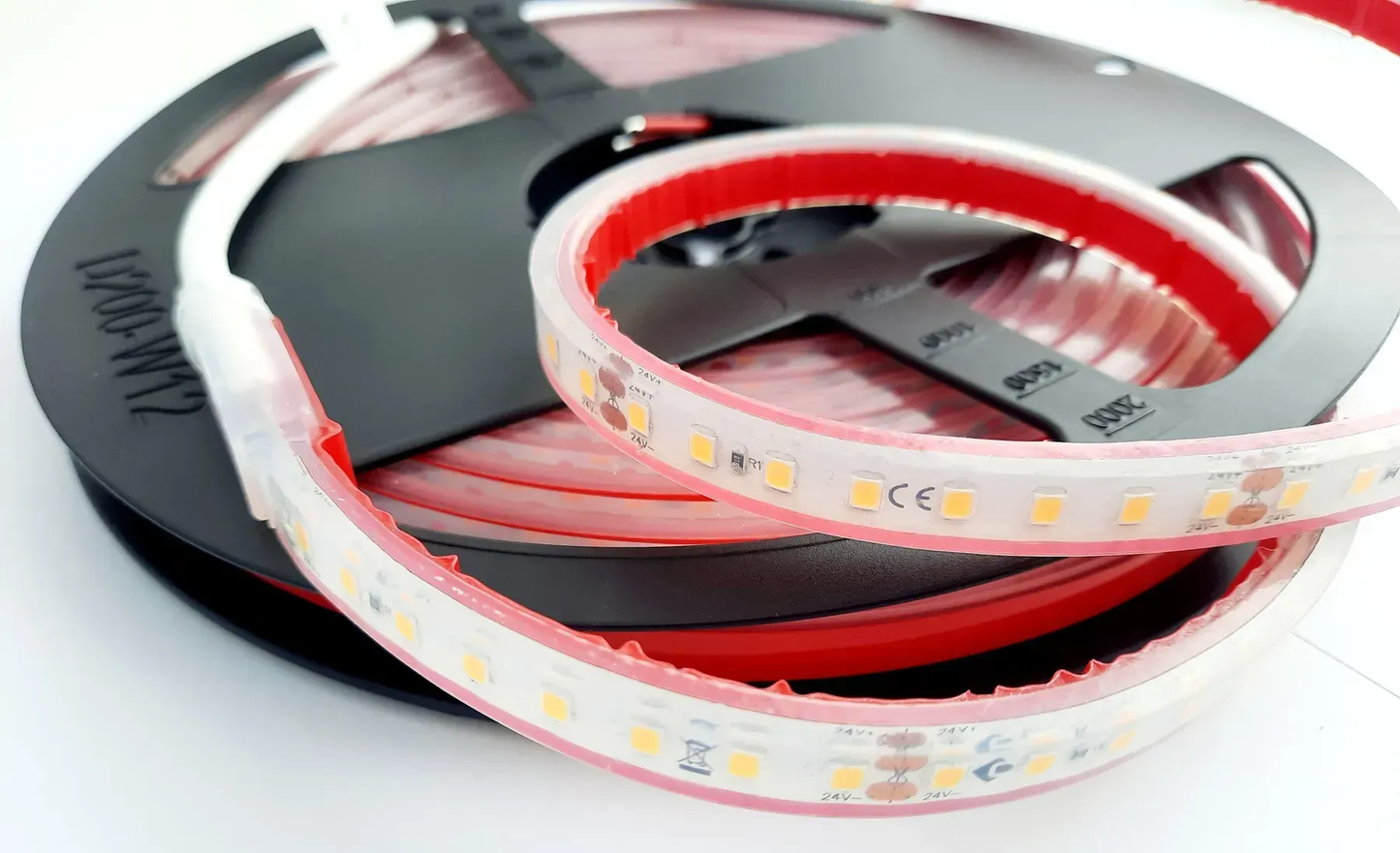 Taśma LED 120-2835-24V-IP67 8,4W 849Lm ciepła biel 3000K 5m